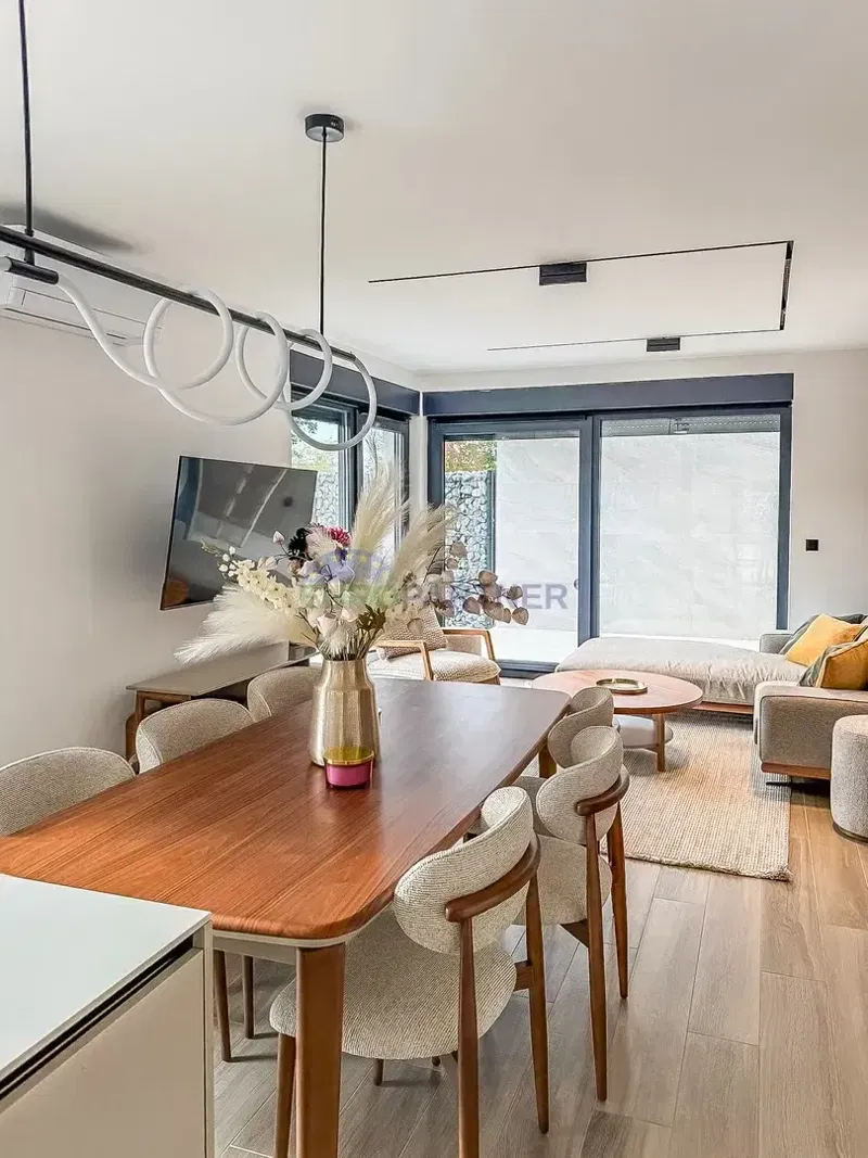 A beautiful modern house with a swimming pool, 5 km from Poreč and the sea! – 2