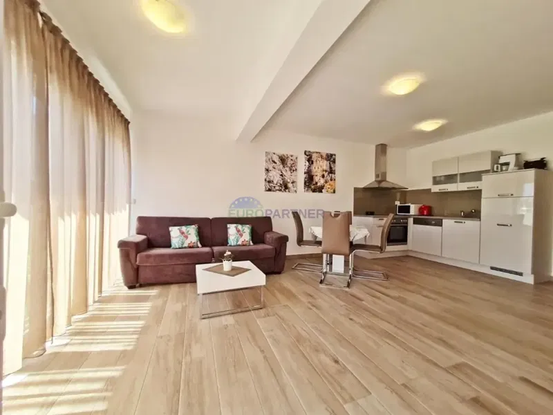 Apartment 3-room, 85 m2 with sea view, Podstrana – 2