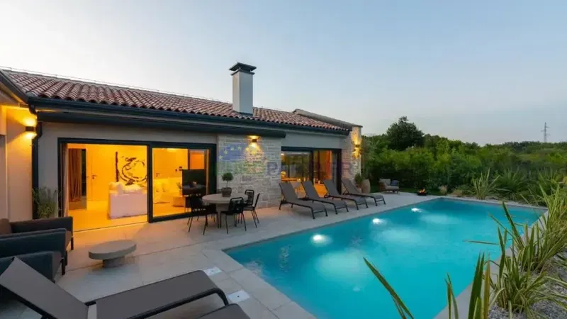 Villa di design vicino a Parenzo, a 3 km dal mare – 2