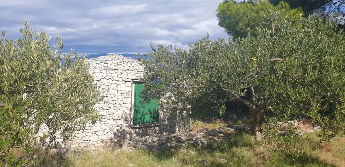 Terreno Supetar