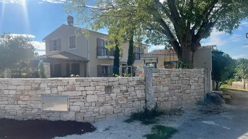 Istria, Svetvinčenat, beautiful house with a pool – 3