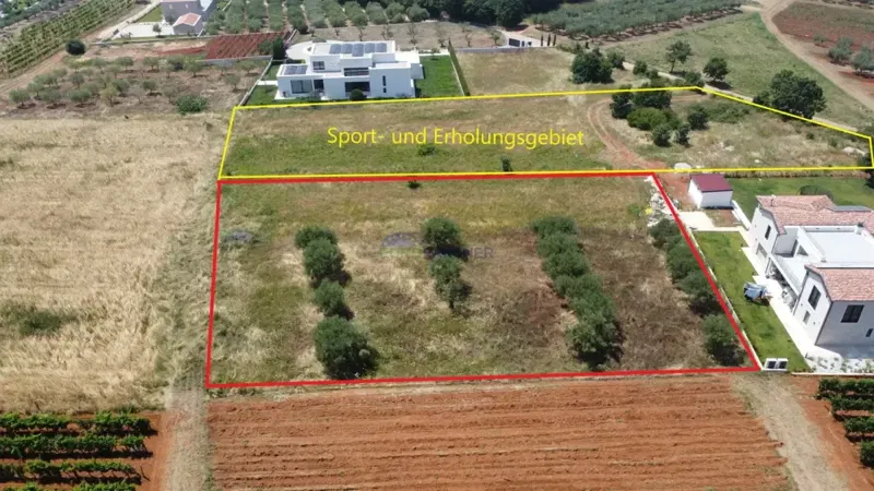 Baugrundstück mit Meerblick, Kaštelir, 2458m2