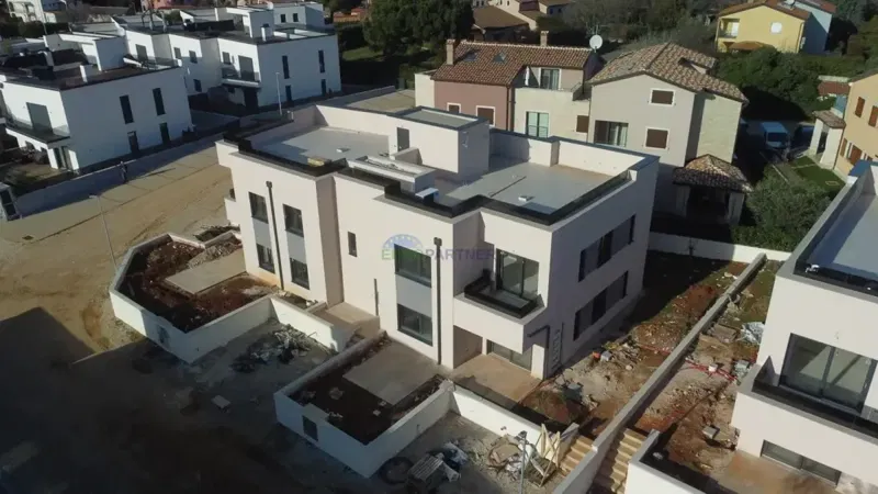 Penthouse with sea view, Poreč, new building – 3