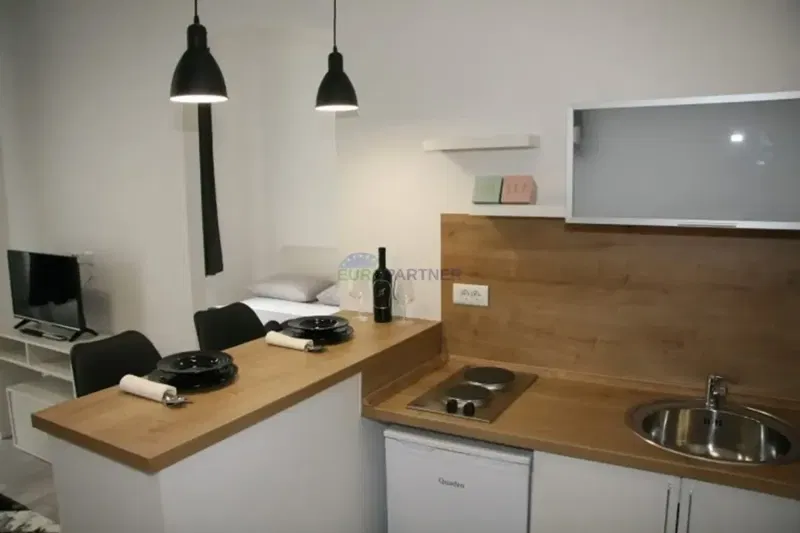 Pula center - apartment for sale 120 m2 with a separate small apartment and a parking space – 2