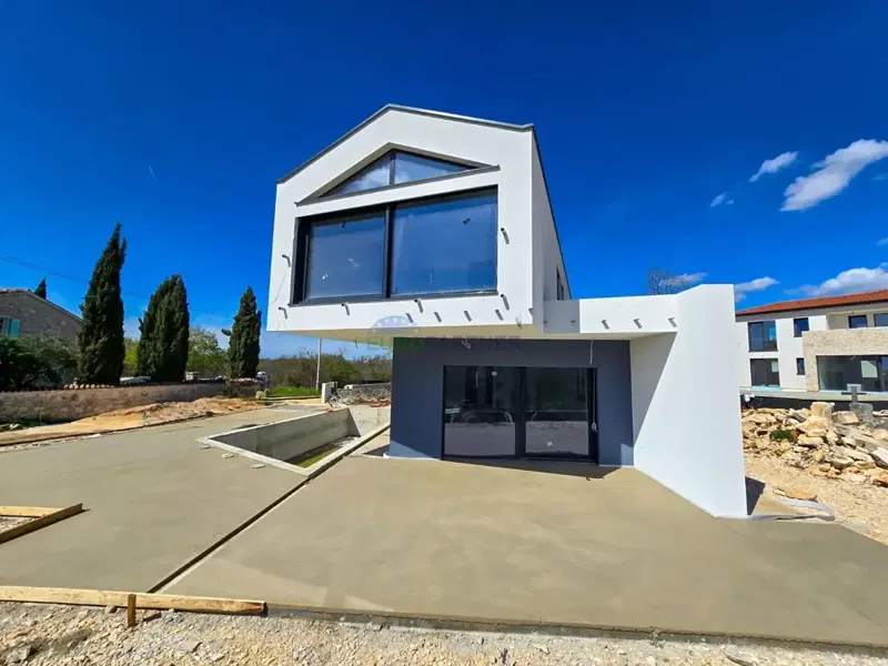 Modern villa with pool on the edge of the village, Poreč, Lovreč – 3