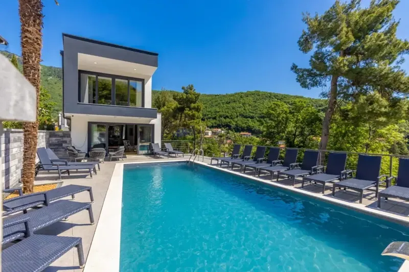 Exclusive villa with pool on the Opatija Riviera – 2