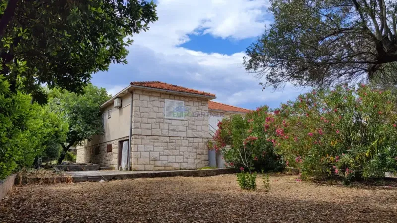Supetar, Stone house near the sea, island of Brač – 3