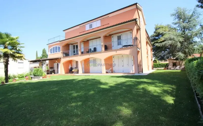 Family villa with spectacular sea views, close to the city center and beaches – 2