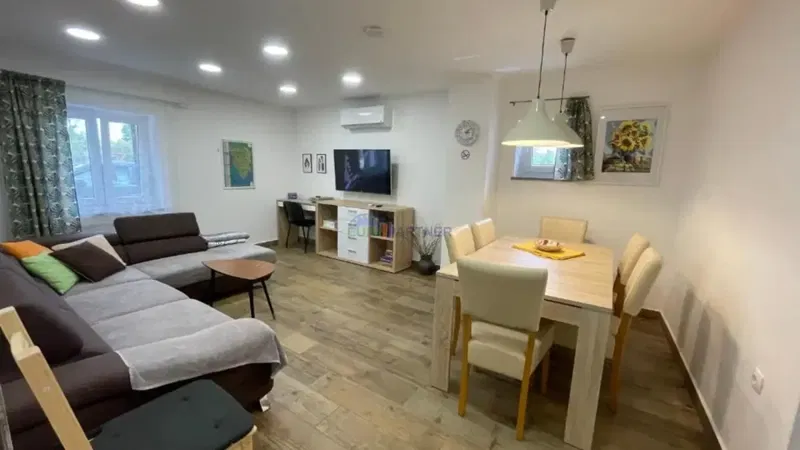 Completely renovated house in a modern style not far from Poreč – 3
