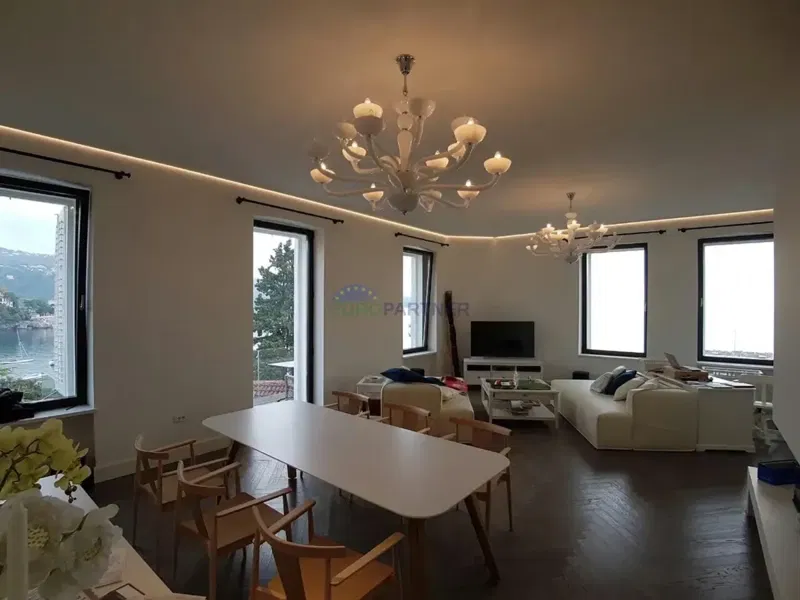 Designer appartamento di lusso nel centro di Volosko vicino al mare – 3