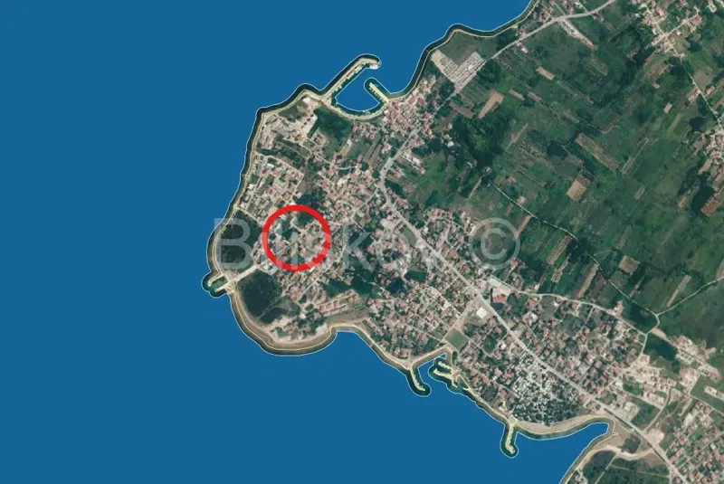 Продажа, Привлака, земельный участок под застройку 750 м²