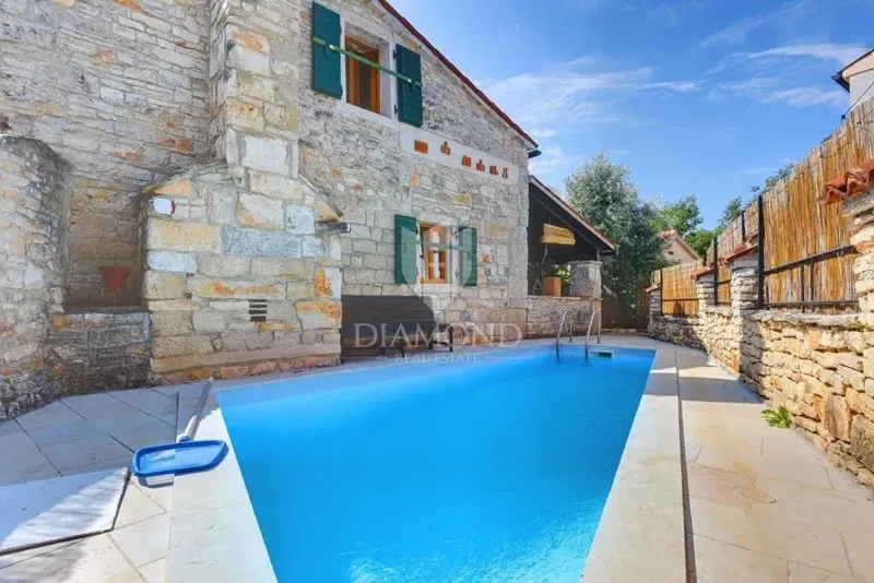 Svetvinčenat e dintorni, casa istriana in pietra con piscina – 2