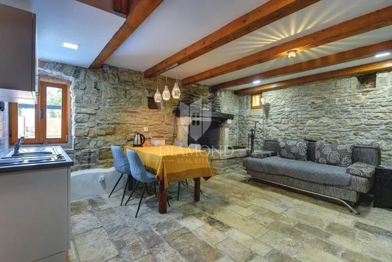 Svetvinčenat e dintorni, casa istriana in pietra con piscina – 3