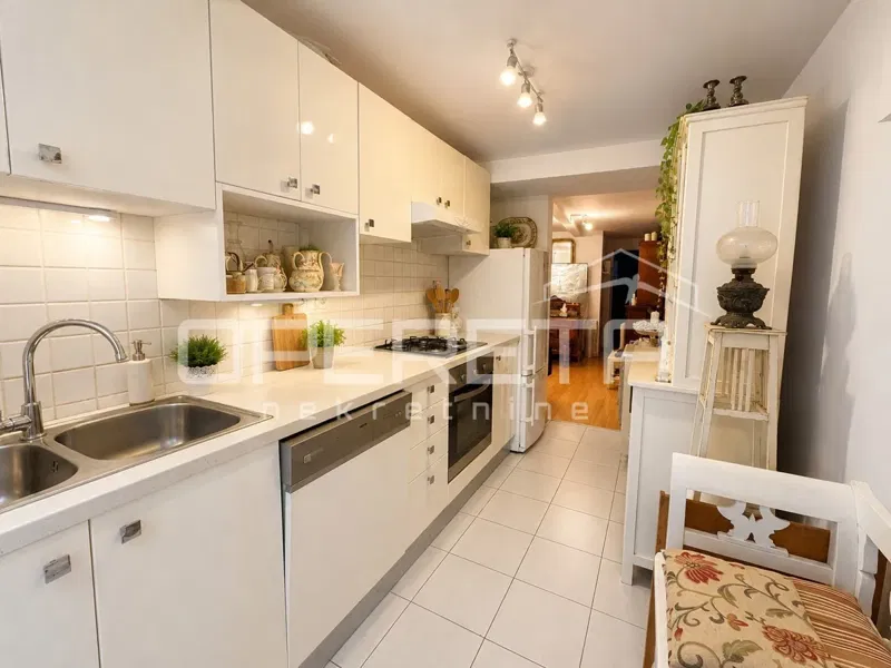 Appartamento a Varoš – posizione tranquilla a un minuto dalla Riva di Spalato, 42m2 – 3