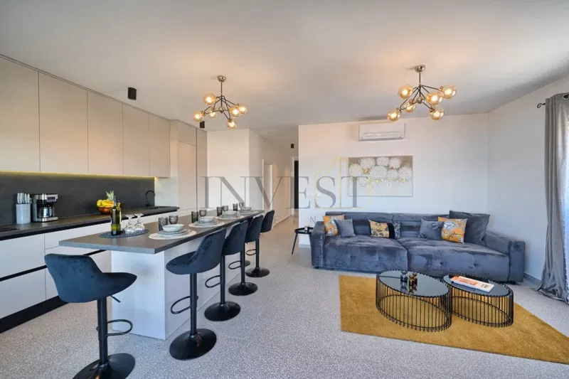 SLATINE, ČIOVO – PENTHOUSE AND DETACHED HOUSE 50 METERS FROM THE SEA – 2