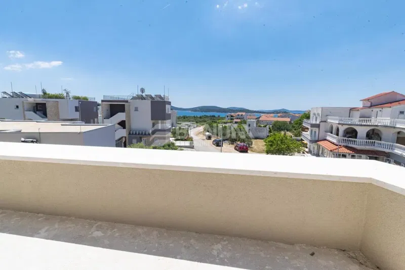 Beautiful apartment, two bedrooms, second floor, Tribunj – 2