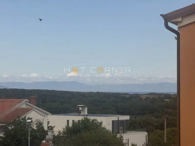 Priložnost v Ližnjanu - 2 spalnici, velika terasa s pogledom na morje, opremljeno, 700 m od plaže – 2
