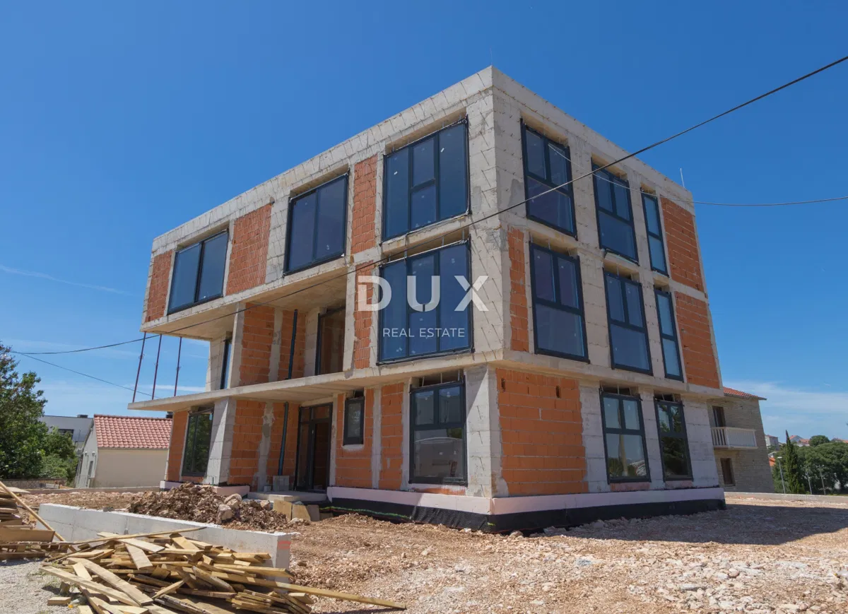 DALMATIA, PAKOŠTANE - Attico "Sunny" con vista lago