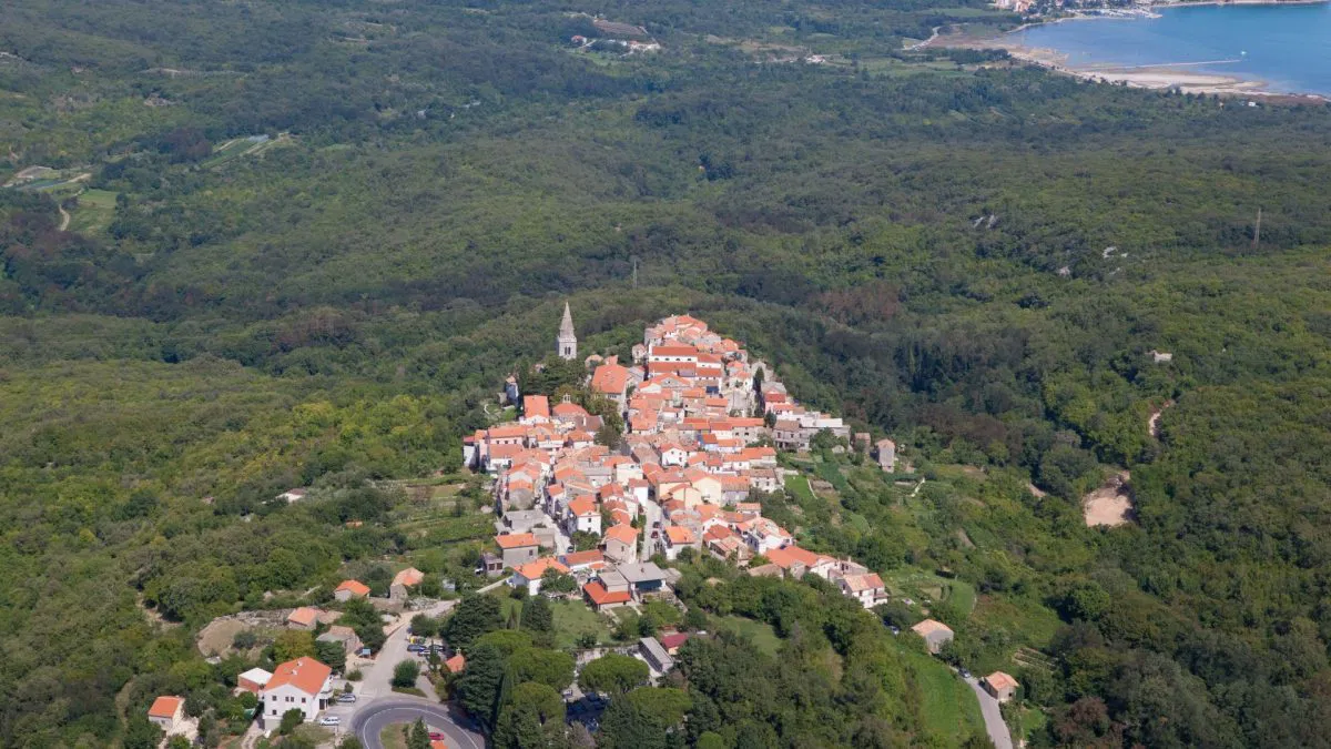 Građevinsko zemljište u mirnom predjelu (z441)