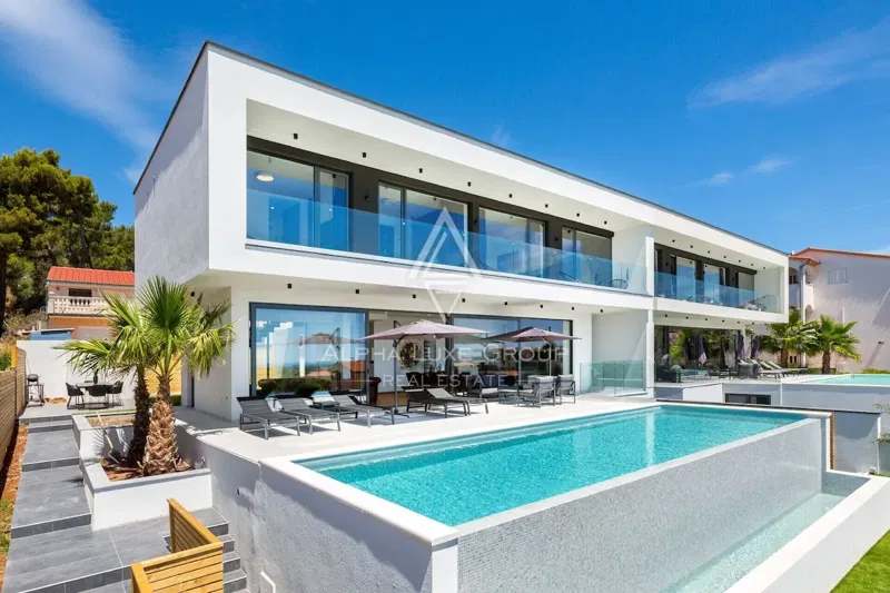 Istria, Medulin: Villa di lusso con mare e wellness – 2