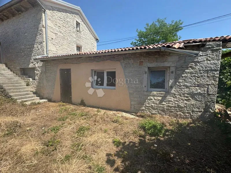 Casa Muntrilj, Tinjan, 200m2 – 2