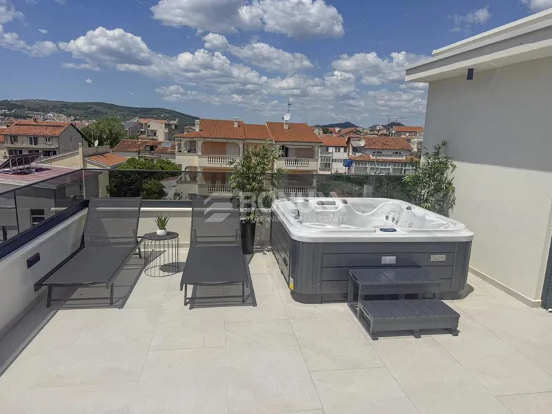 Vodice – Novogradnja: 3-sobno stanovanje s strešno teraso, 690 m od plaže – 3