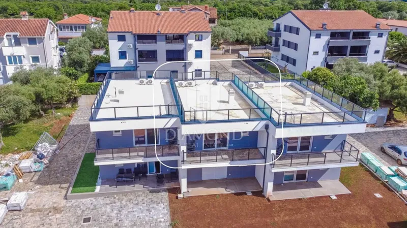 Umag, new turnkey appartement with roof terrace! – 3