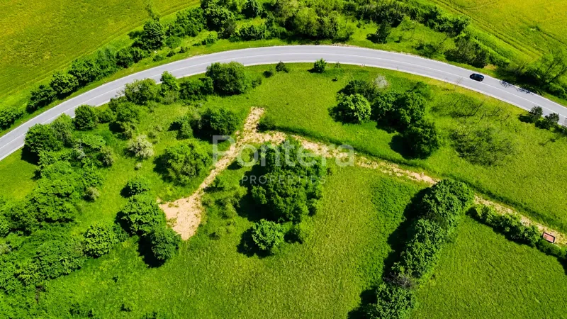 ISZTRIA, PAZIN - Építési telek 909 m²