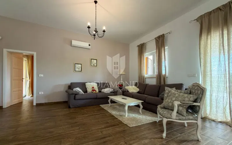 Svetvinčenat, surroundings, elegant single storey house with swimming pool and sauna – 2