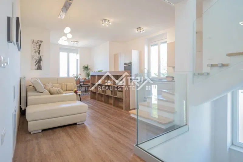 Pula Stoja, exclusive sea view apartment – 2