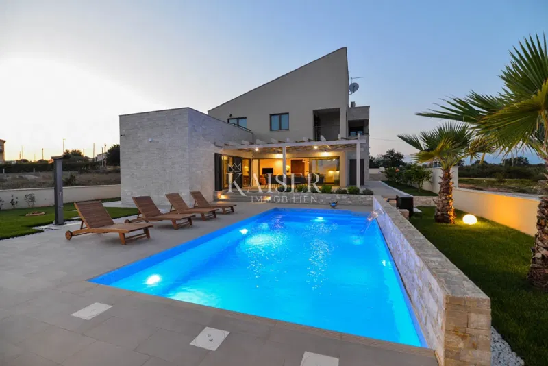 Nin, Poljica Brig - unique property with two houses, swimming pools and a new villa project – 3