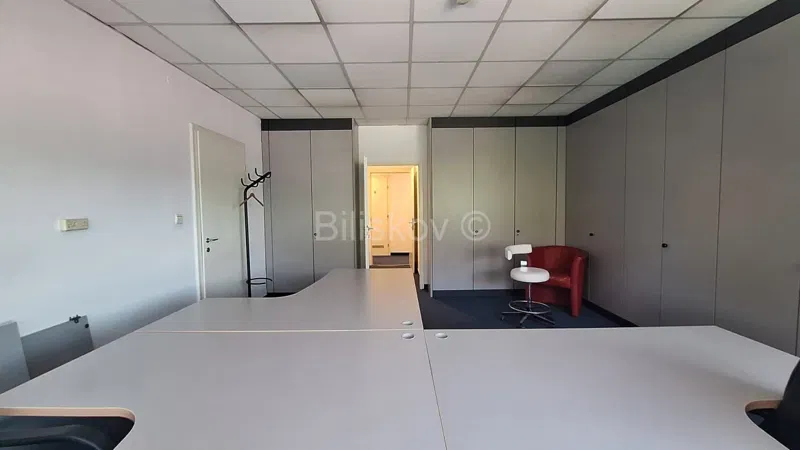 Lease, Trnje, Kanal, furnished office, 38 m², 2nd floor of an office building – 2
