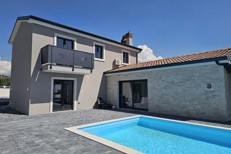 Villa moderna con piscina e vista panoramica sul mare – 2