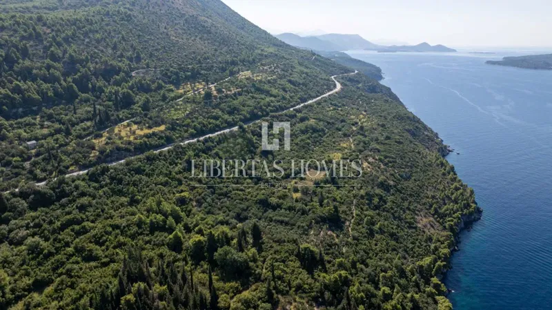 Prodaja prostranog građevinskog zemljišta u Trstenome, Okolica Dubrovnika