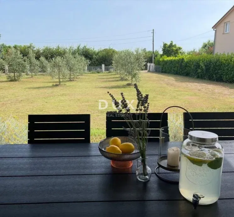 ISZTRIA, PULA - Top befektetés: Ház és 4200 m² telek – 3