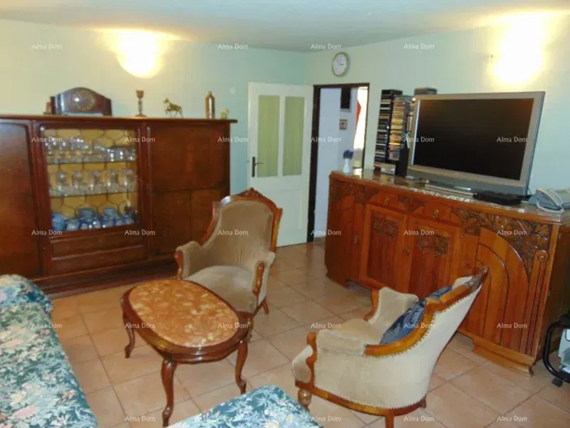 Spacious house in Marčana with three floors and a garden for sale. – 2