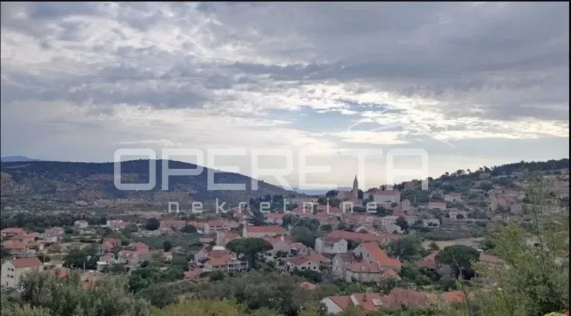Nerežića, interessantes Grundstück zu verkaufen
