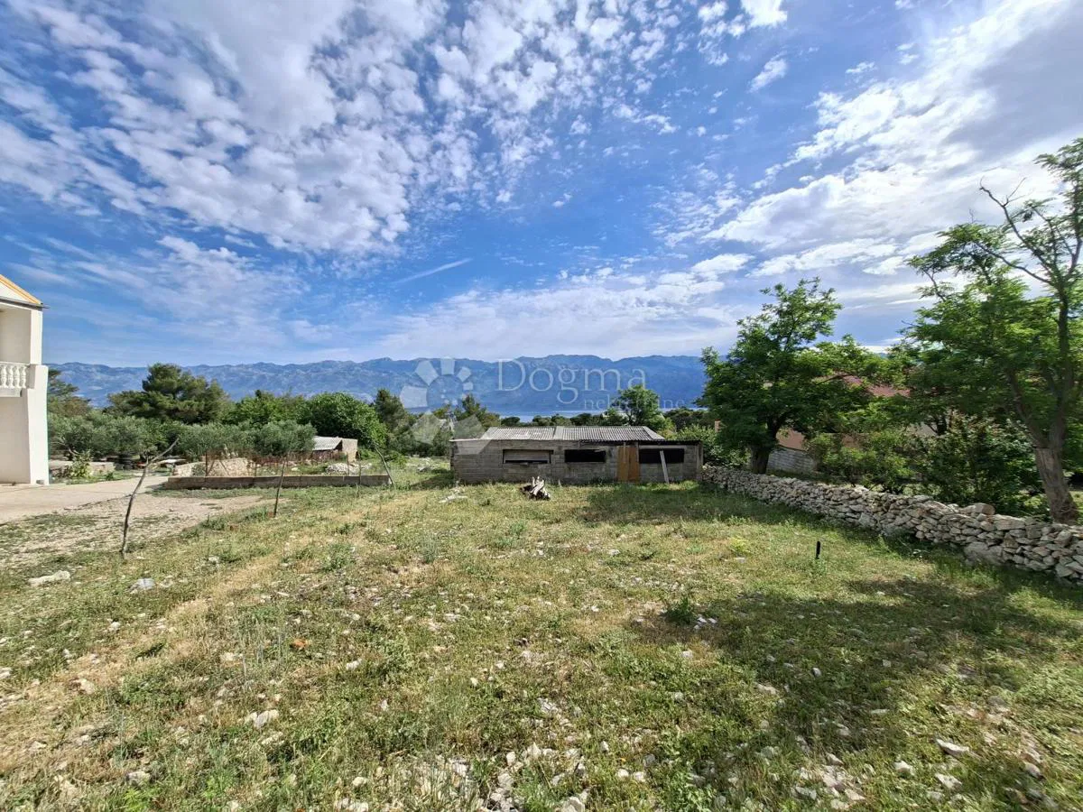 Zazidljivo zemljišče Ražanac, 659m2