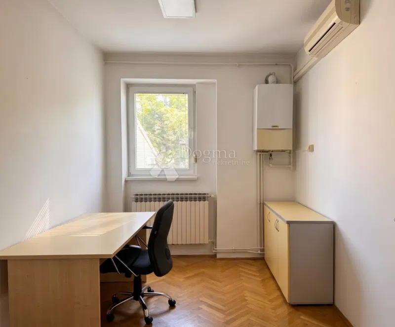 Locale commerciale Donji grad, Donji Grad, 73m2 – 2