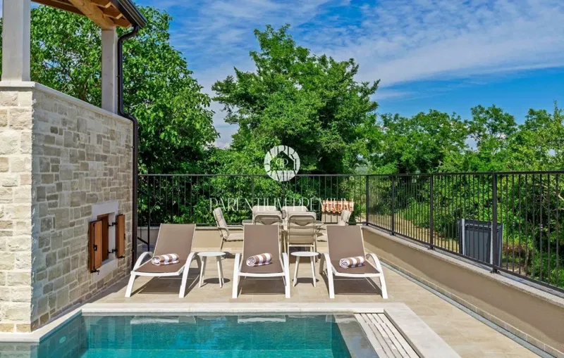 Buje Area – Elegant House with Swimming Pool and Panoramic Views – 2