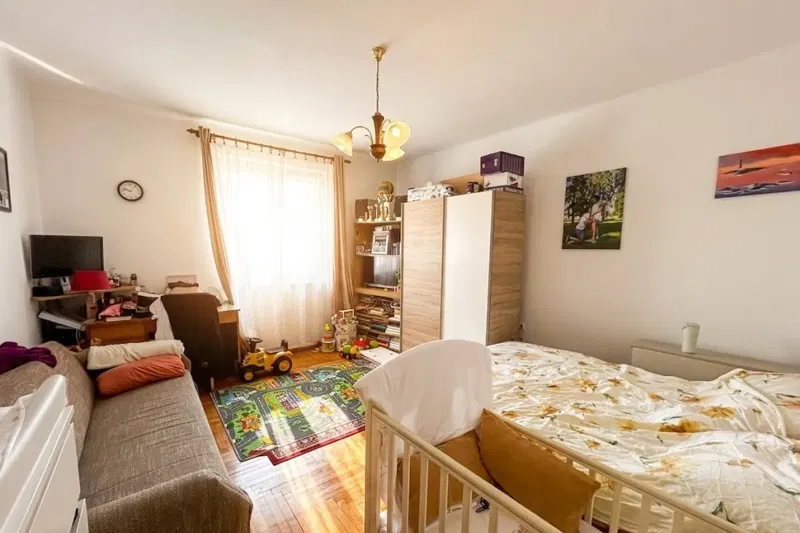 Three-bedroom apartment – 3