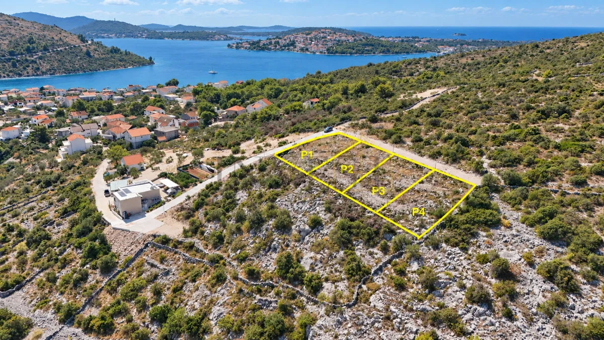 ROGOZNICA – ZEMLJIŠTE S POGLEDOM NA MORE, 510 m² P1