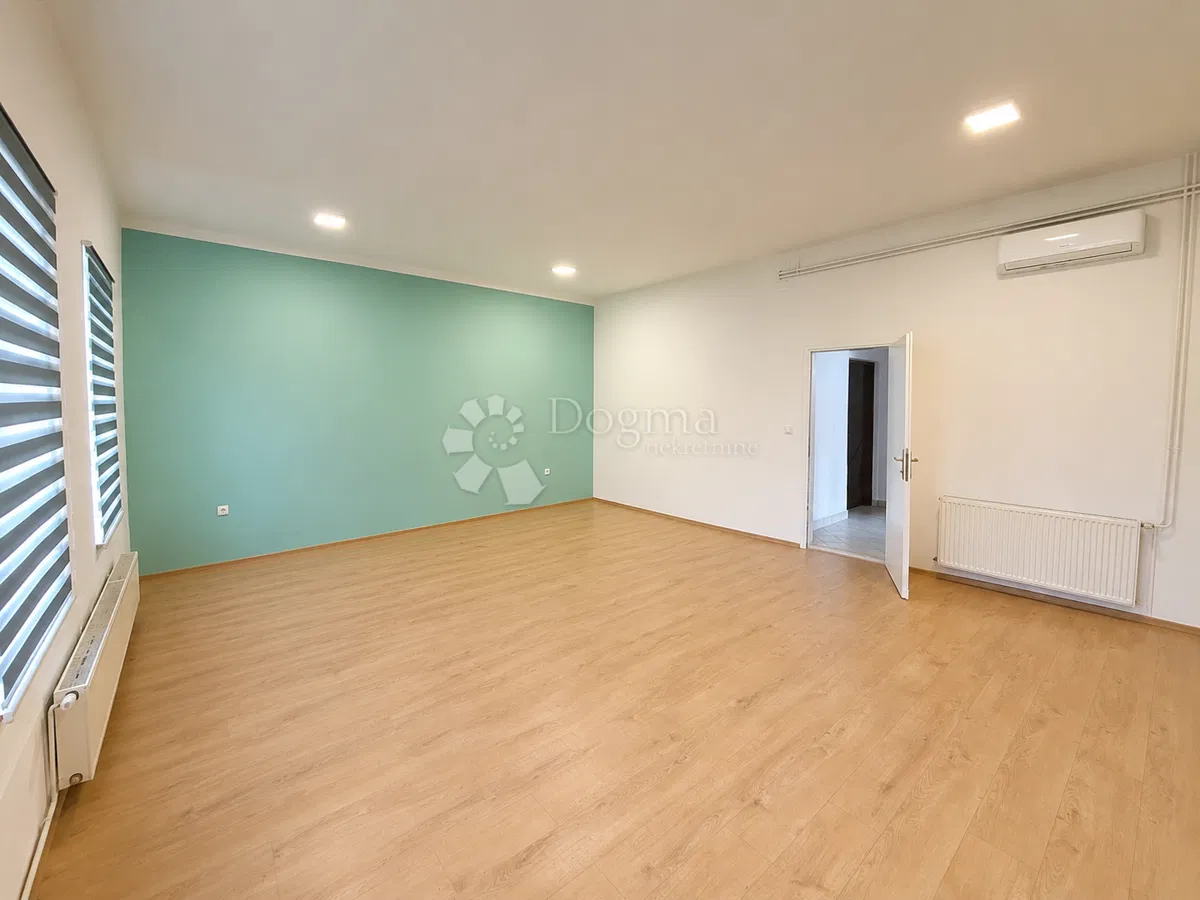 Коммерческая Centar, Varaždin, 59m2
