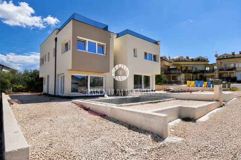 Moderna casa con piscina, terrazza panoramica e vista mare – 3