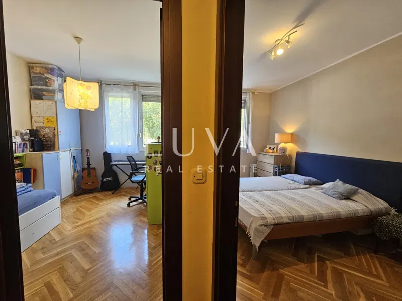 Žnjan, spacious 3-bedroom apartment, 81 m², terrace and garage for sale – 2