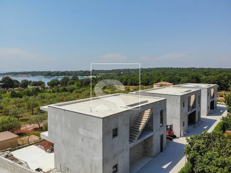 Villa 300 meters from the beach, with swimming pool and 3 bedrooms, Poreč – 2