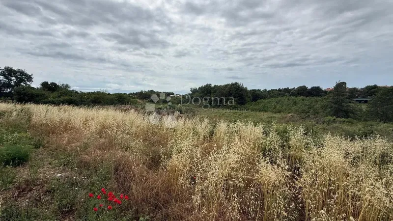 BUILDING PLOT NEAR Pula – 3