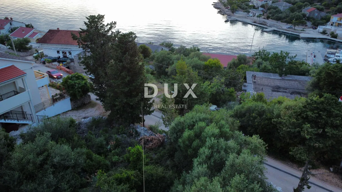 OTOK PAG, LUN - Građevinsko zemljište 622 m2