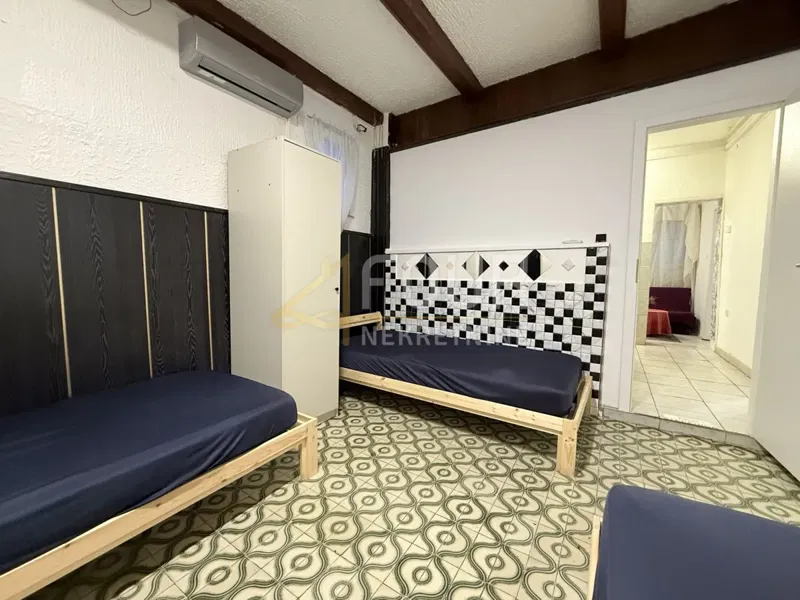 Bérlemény, Rijeka, Donja Vežica, 70m2, terasz – 2