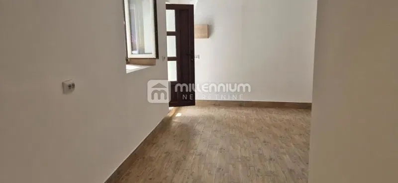 Locale commerciale Centar, Rijeka, 110m2 – 2